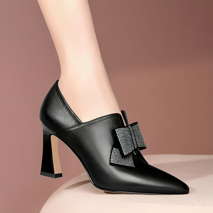 Elegant Heels With Bow