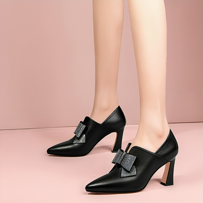 Elegant Heels With Bow